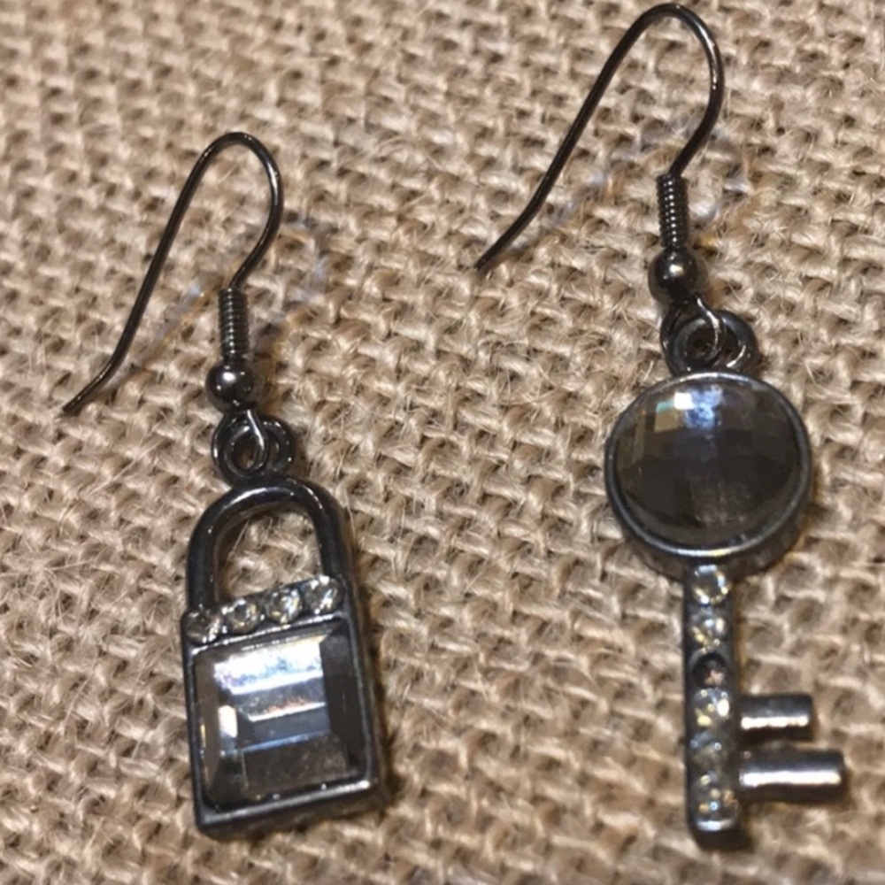 3/$10 Lock and key earrings